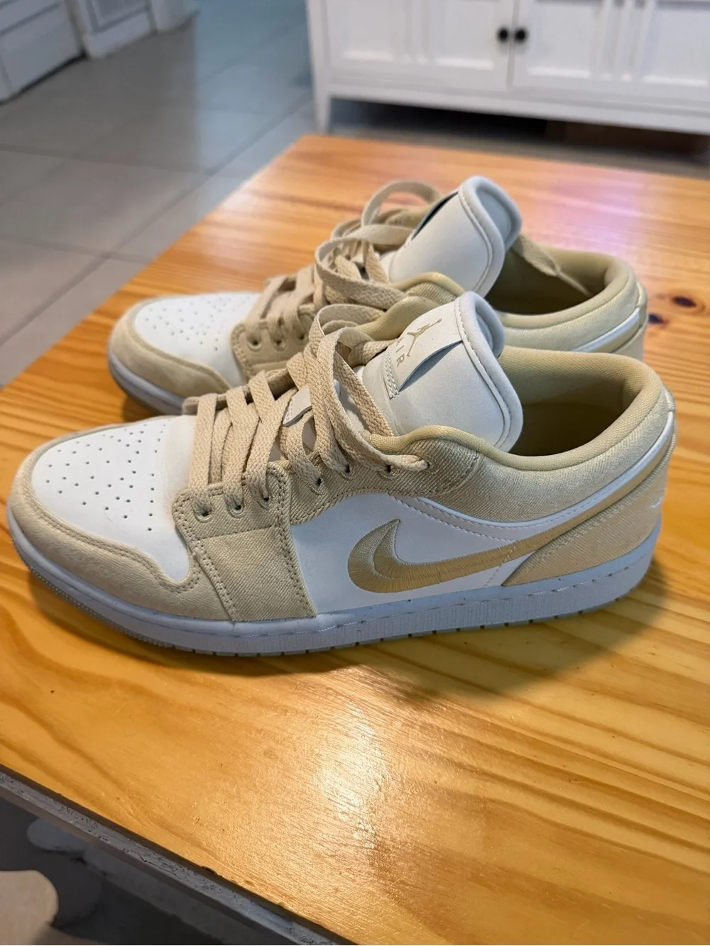 Nike Air Jordan 1 Low SE